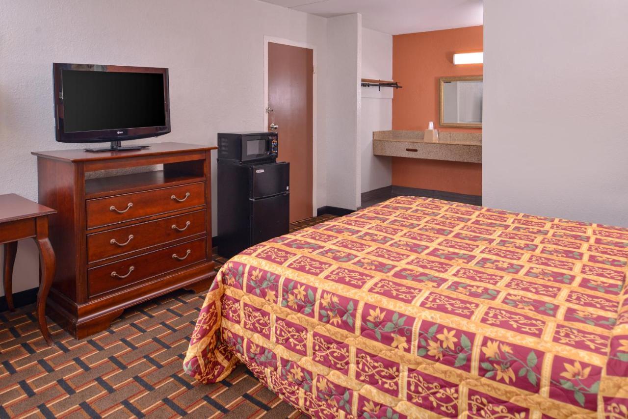 Americas Best Value Inn Richmond South Bellwood Dış mekan fotoğraf